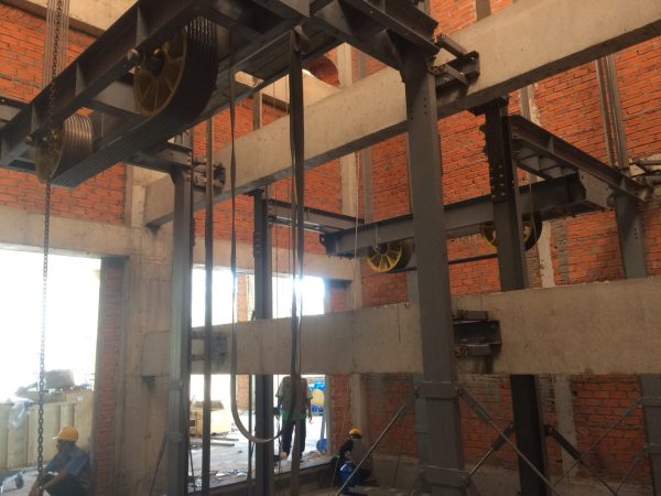 dự án thang máy tải hàng